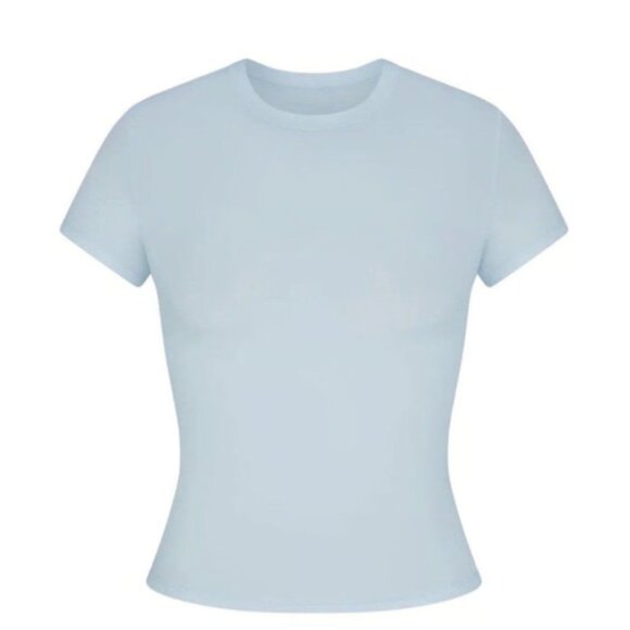 SKIMS Tops - NWT! SKIMS FITS EVERYBODY T-SHIRT | OPAL